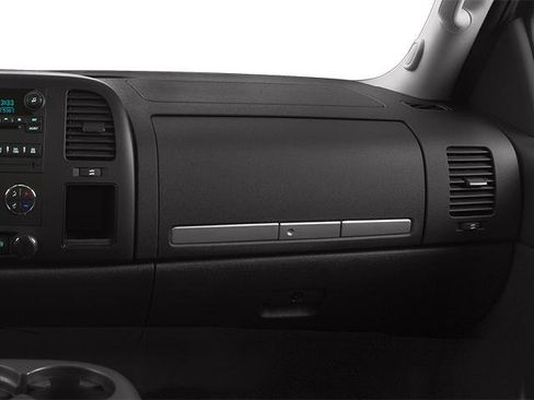 Used 2013 Chevrolet Silverado 2500 LTZ w/ Suspension Package, Off-Road image 41