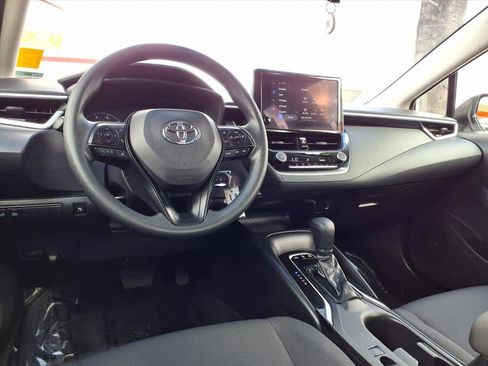 Certified 2025 Toyota Corolla LE image 8
