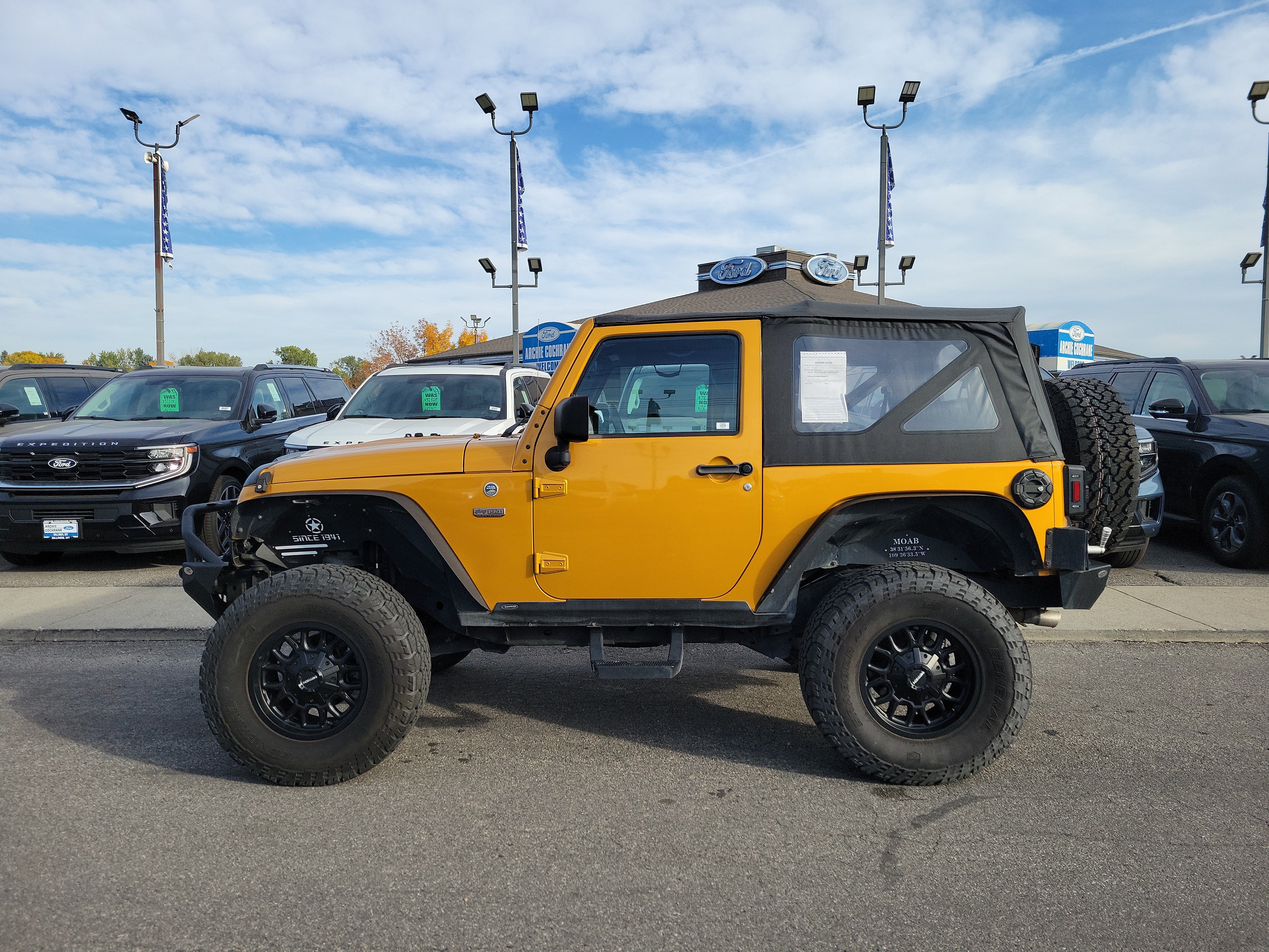 Used 2014 Jeep Wrangler Sport AWD/4WD image 2