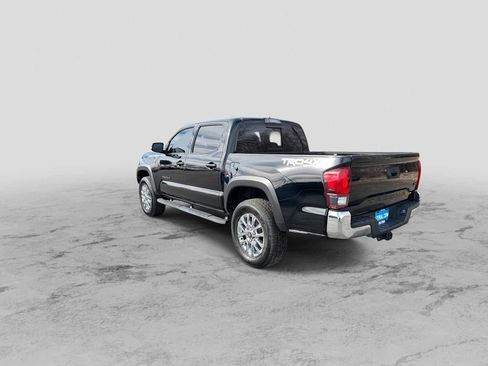 Used 2019 Toyota Tacoma TRD Off-Road image 6