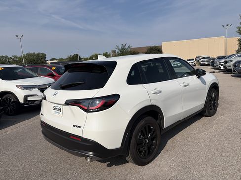 Certified 2026 Honda HR-V Sport image 5