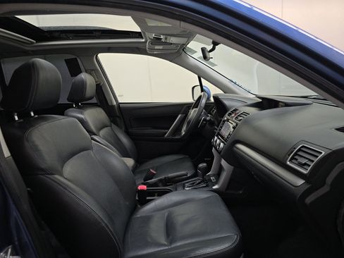 Used 2016 Subaru Forester 2.0XT Touring image 14