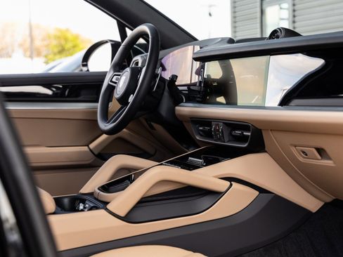 New 2026 Porsche Cayenne E-Hybrid image 43