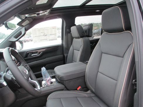 New 2026 GMC Yukon Elevation w/ Elevation Premium Package AWD/4WD image 12