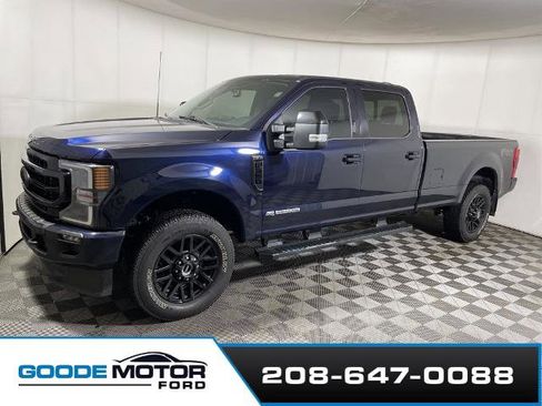 Certified 2022 Ford F350 Lariat w/ Black Appearance Package image 4