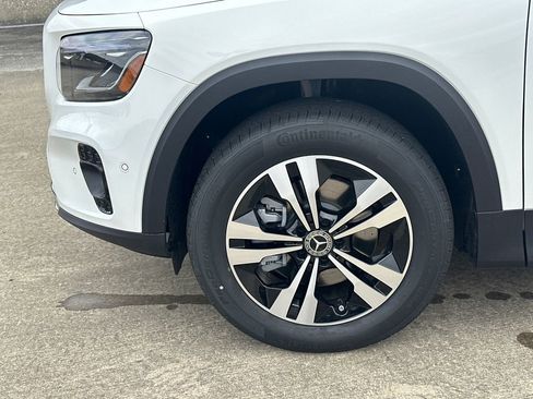 New 2026 Mercedes-Benz GLB 250 image 12