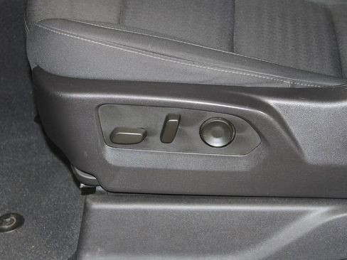 Used 2024 Chevrolet Silverado 1500 Custom image 22