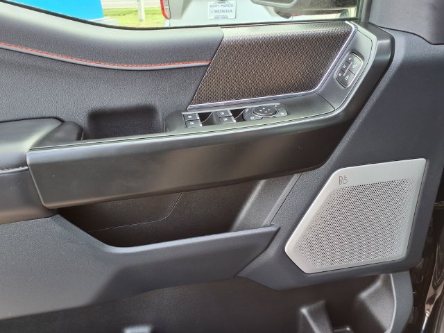 Used 2025 Ford F150 Raptor AWD/4WD image 18