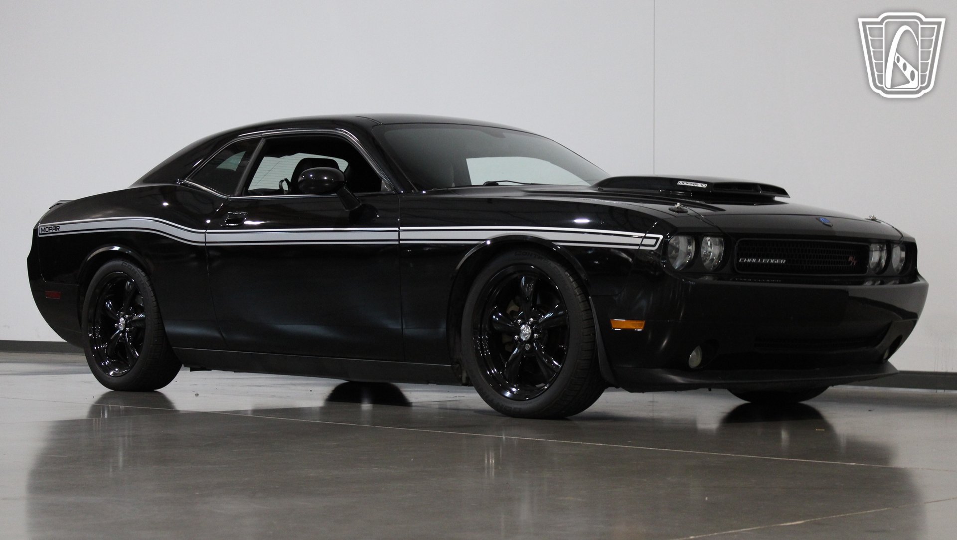 Used 2010 Dodge Challenger R/T w/ Mopar 10 Pkg RWD image 32