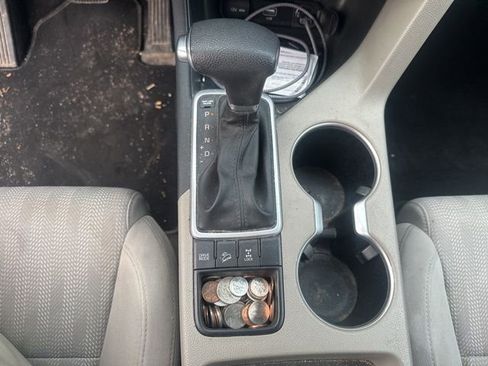 Used 2021 Kia Sportage LX image 10