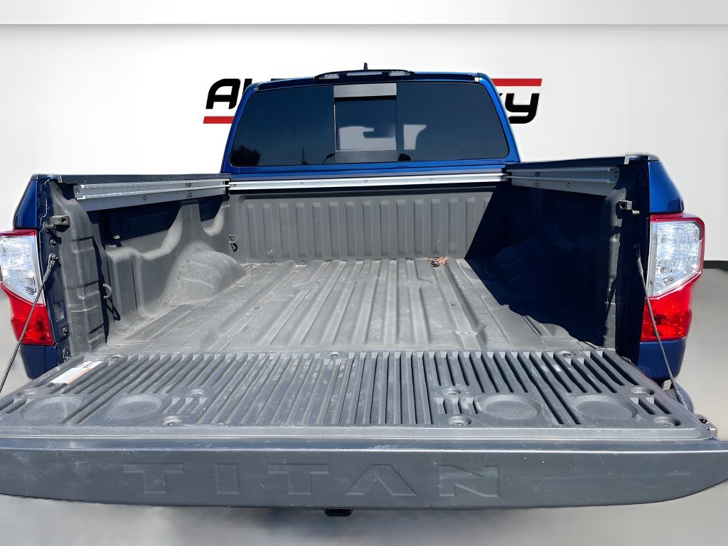 Used 2024 Nissan Titan SV w/ SV Convenience Package RWD image 25