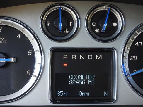 Used 2013 Cadillac Escalade Luxury RWD image 74