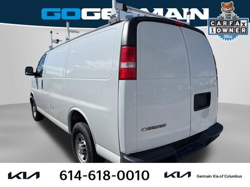 Used 2017 Chevrolet Express 2500 image 3