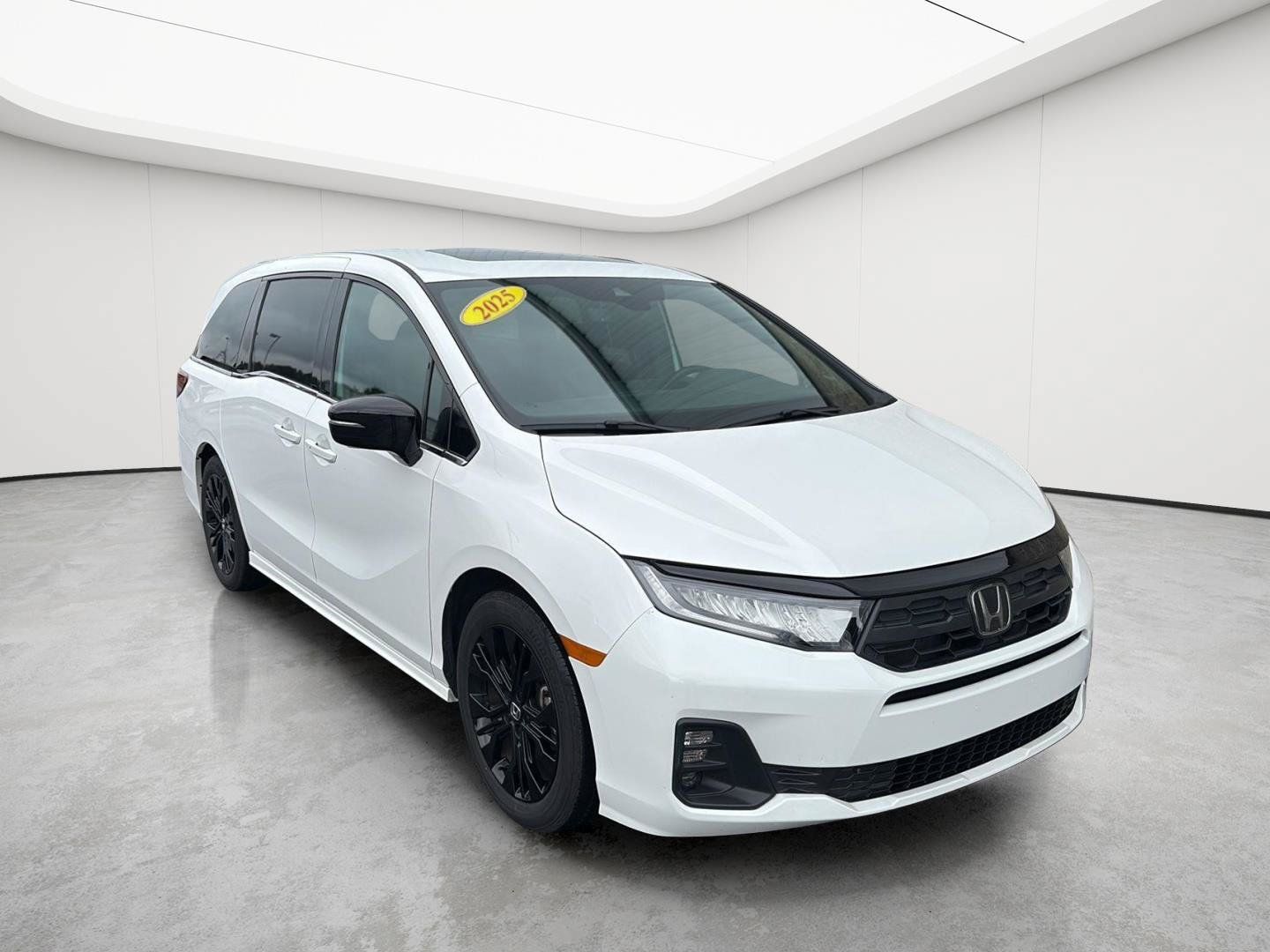 Used 2025 Honda Odyssey Sport-L image 3