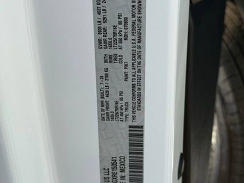 Used 2024 RAM ProMaster 2500 w/ Convenience Group FWD image 29