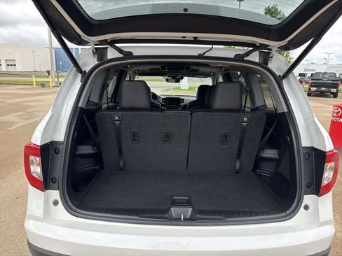Used 2020 Honda Pilot Touring image 16