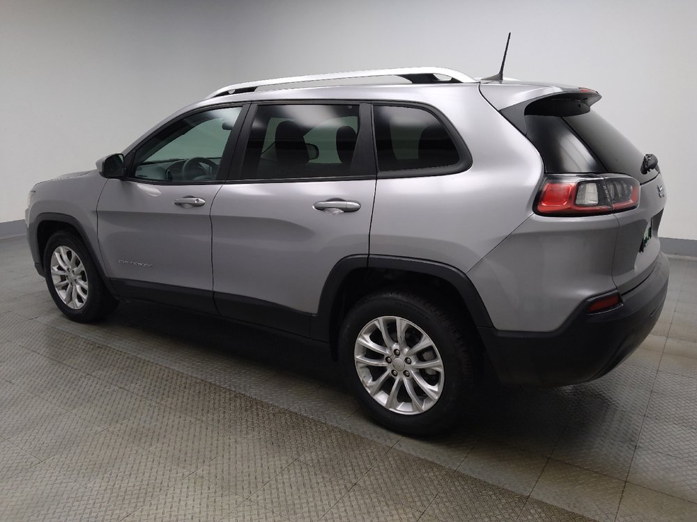 Used 2020 Jeep Cherokee Latitude FWD image 3
