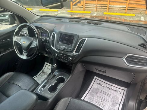 Used 2021 Chevrolet Equinox LT FWD image 16