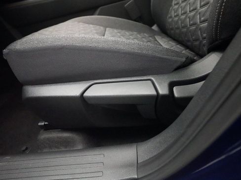 Certified 2025 Nissan Kicks SV w/ SV Premium Package image 28