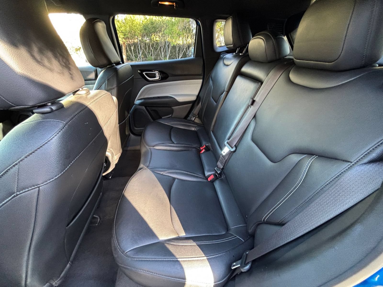 Used 2025 Jeep Compass Limited AWD/4WD image 26