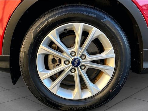 Used 2017 Ford Escape SE image 10