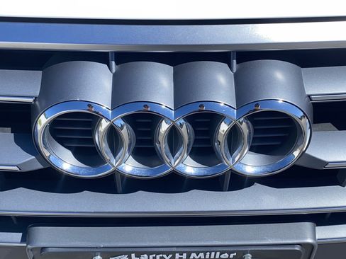Used 2018 Audi Q5 2.0T Premium Plus w/ Premium Plus Package AWD/4WD image 25