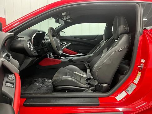 Used 2022 Chevrolet Camaro SS RWD image 11