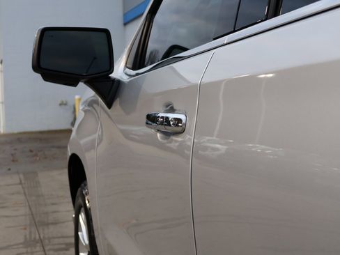 Used 2022 Chevrolet Silverado 1500 LTZ image 11