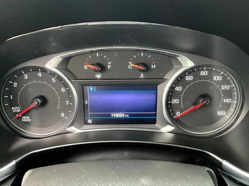 Used 2020 Chevrolet Equinox LT image 18