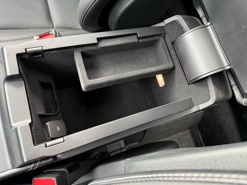 New 2025 Lincoln Corsair Reserve w/ Towing Package image 17