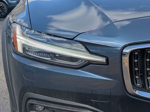 New 2026 Volvo V60 B5 Cross Country Plus w/ Protection Package Premier image 10