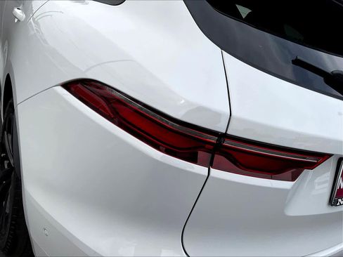 New 2026 Jaguar F-PACE R-Dynamic S image 25