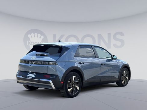 New 2025 Hyundai Ioniq 5 SE image 7