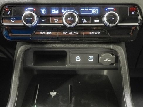 New 2026 Honda Pilot Touring image 32