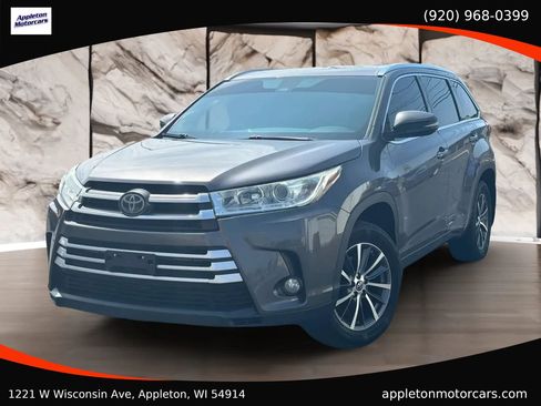 Used 2018 Toyota Highlander XLE AWD/4WD image 1