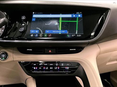 Used 2023 Buick Envision Avenir image 28