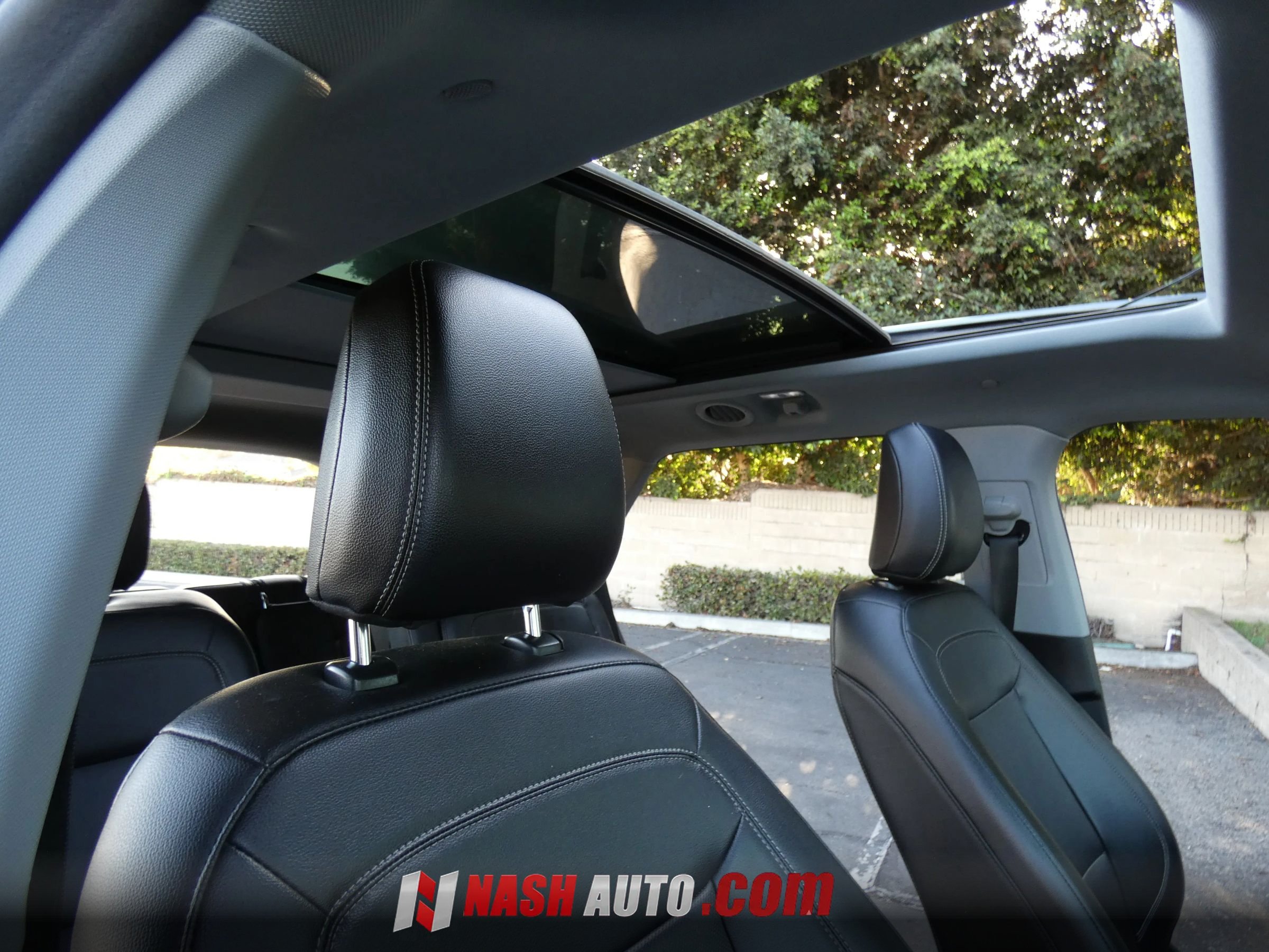 Used 2021 Ford Explorer Limited AWD/4WD image 33