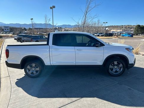 Used 2024 Honda Ridgeline TrailSport image 9