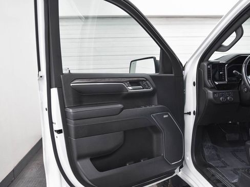 Used 2023 Chevrolet Silverado 1500 LTZ AWD/4WD image 9