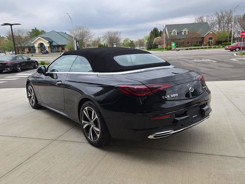 Used 2025 Mercedes-Benz CLE 300 4MATIC Cabriolet image 5