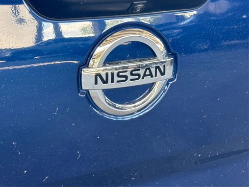 Used 2021 Nissan Titan SV w/ SV Convenience Package image 18