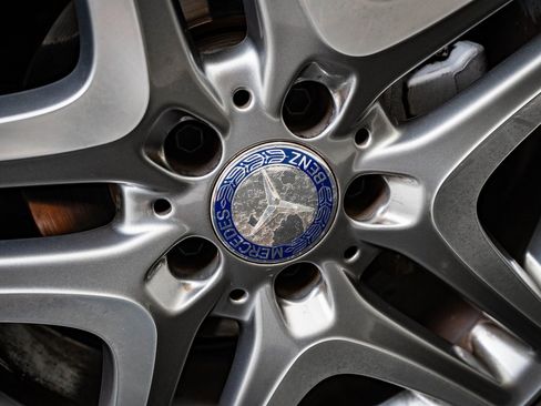 Used 2015 Mercedes-Benz SLK 250 image 9