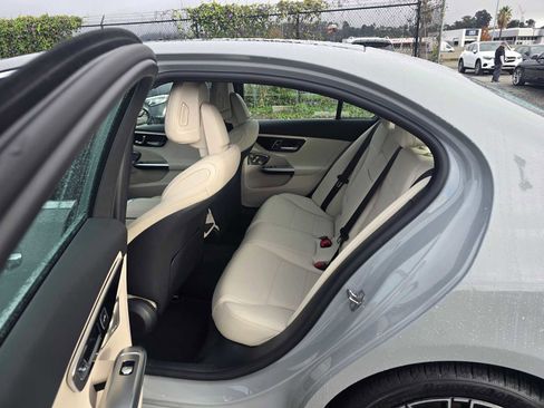 Used 2025 Mercedes-Benz C 300 4MATIC Sedan image 18