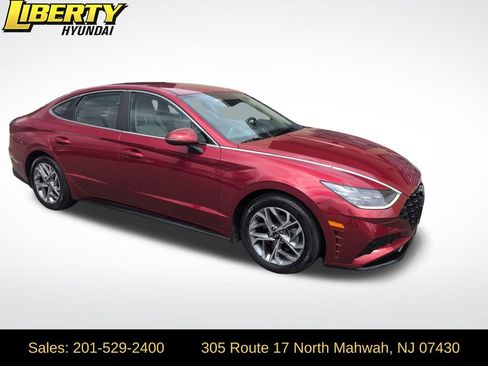 Certified 2023 Hyundai Sonata SEL FWD image 1