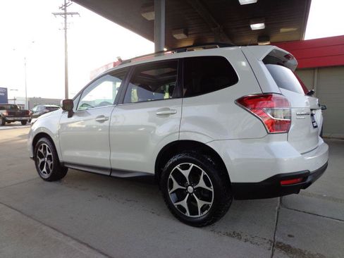 Used 2015 Subaru Forester 2.0XT Premium image 6