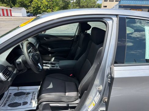 Used 2019 Honda Accord LX image 27