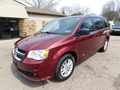 Used 2020 Dodge Grand Caravan SXT FWD image 10