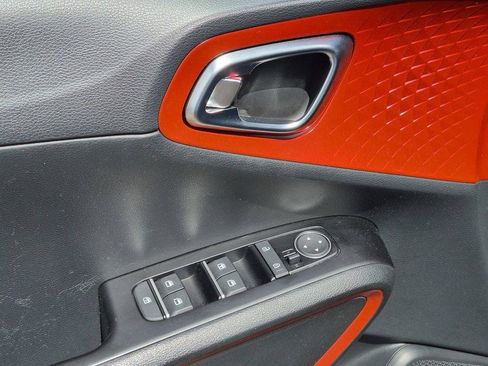 Certified 2023 Kia Soul GT-Line FWD image 11