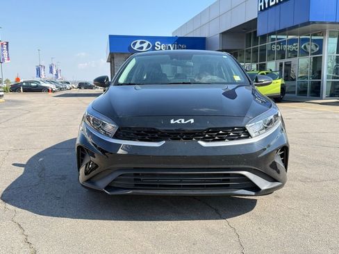 Used 2024 Kia Forte LXS w/ LXS Technology Package image 2