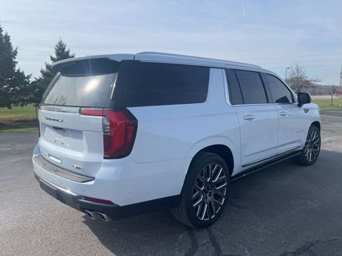 Used 2026 GMC Yukon XL Denali Ultimate image 8